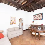Stunning Campo De Fiori Apartment With Terrace
